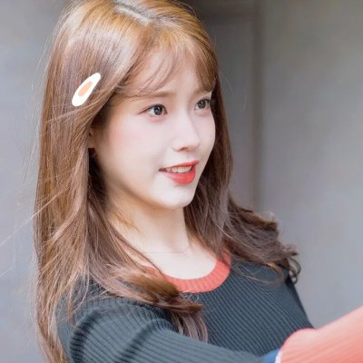 八个拔河女